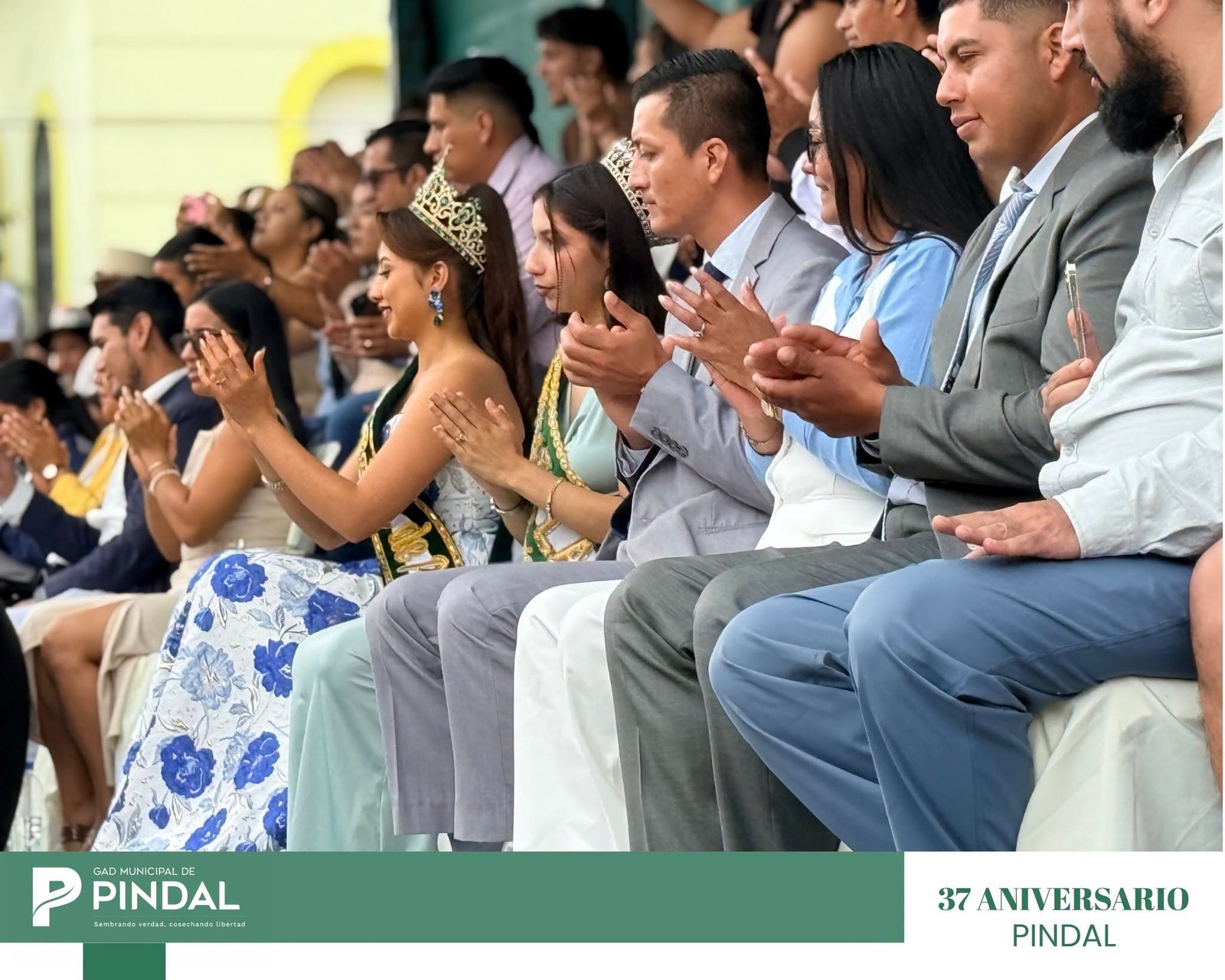 Autoridades locales durante Festival de Danzas Folklóricas Pindal 2026